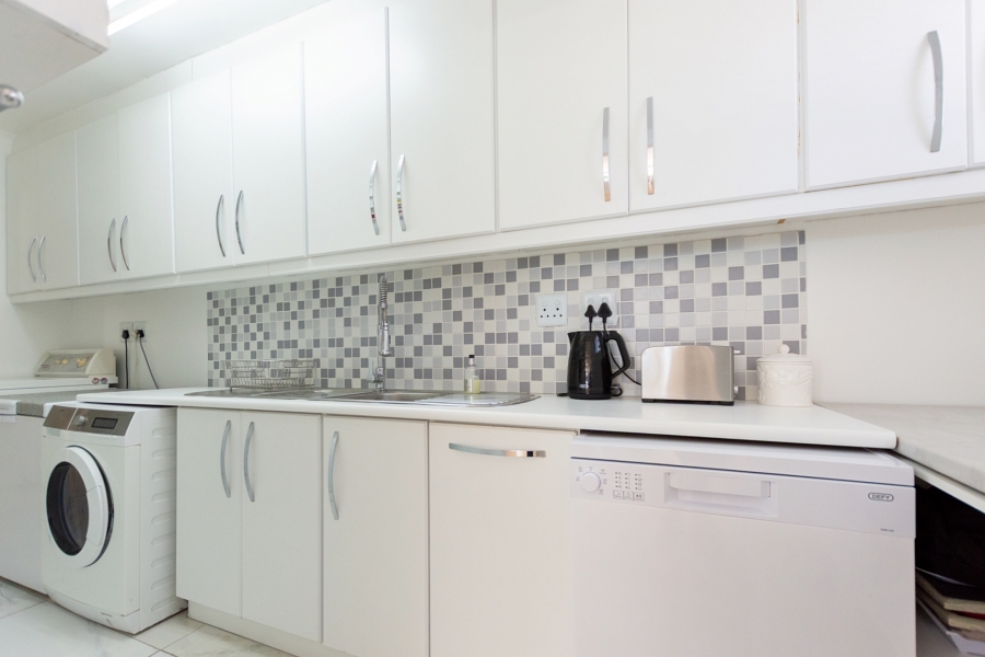5 Bedroom Property for Sale in Golden Mile Western Cape